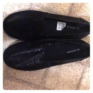 Size 7 1/2  Black Sparkle Air-walk Flats